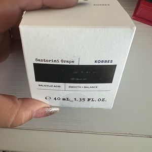 Korres poreless skin cream new in box